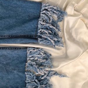 Mid rise boyfriend jeans